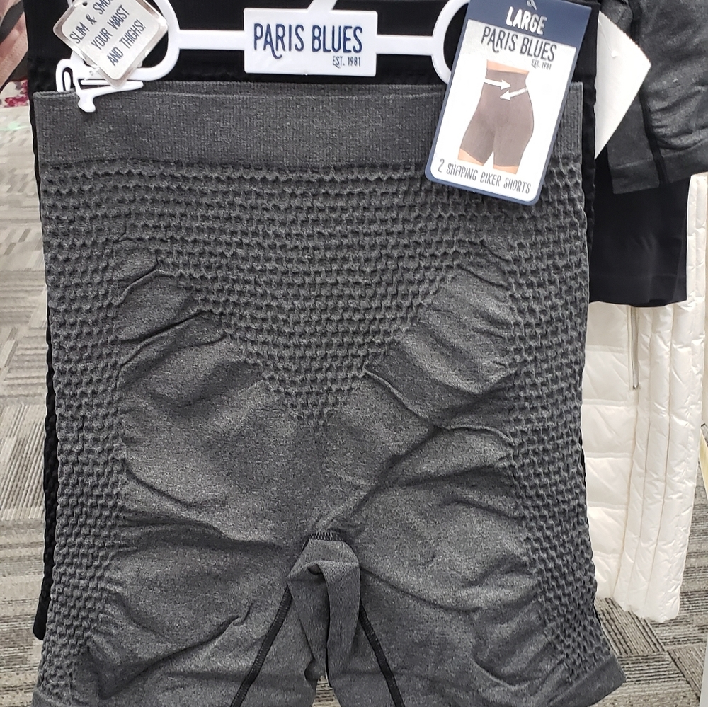 NWT Paris Blues 2Pk Biker Shaping Short M & L $35